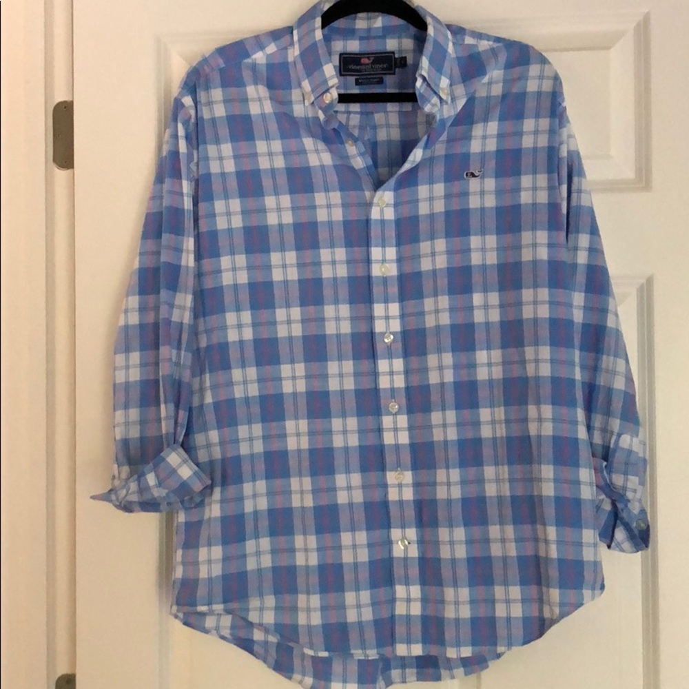 Large vineyard vine button up